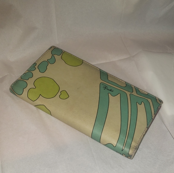 Pucci - Picture 1 of 8